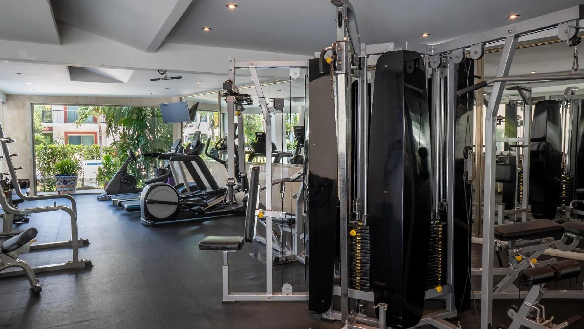 Paseo del Sol Condohotel by Bric Playa del Carmen Apartahotel