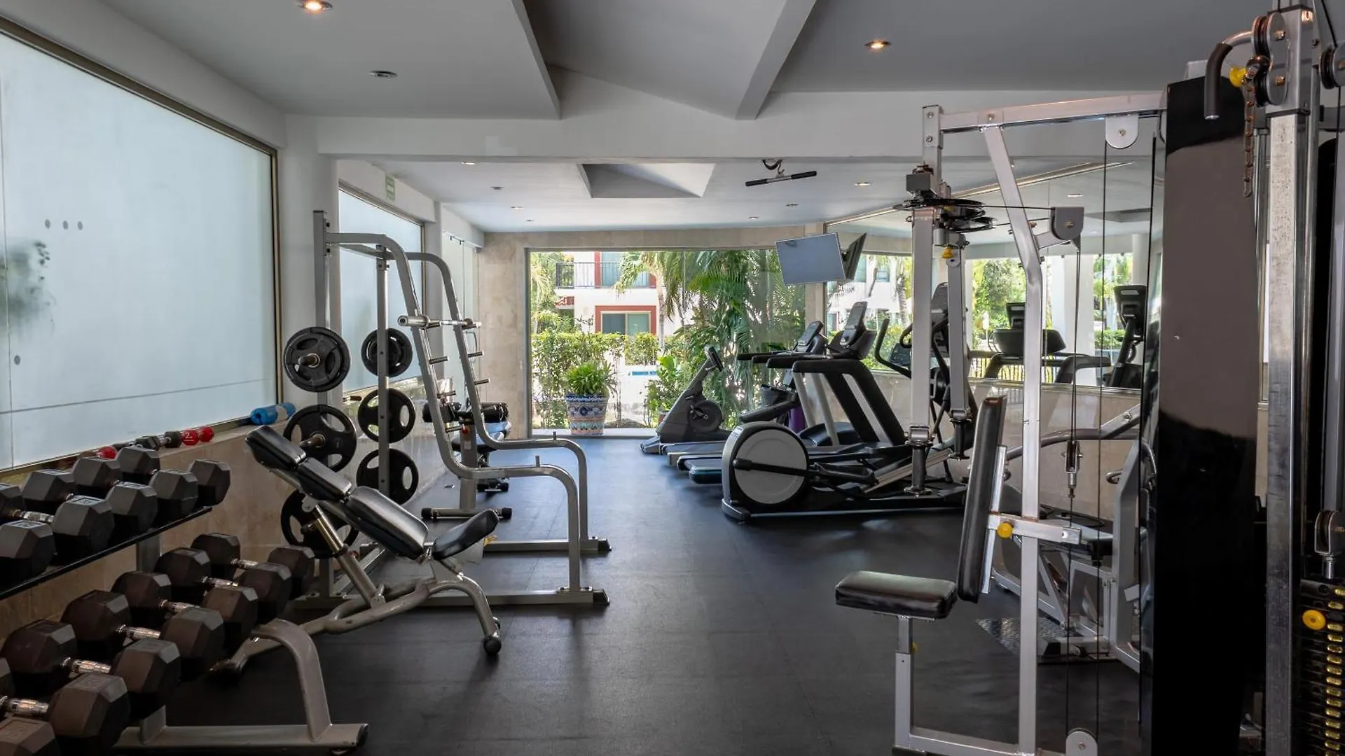 Paseo Del Sol Condohotel By Bvr Playa del Carmen Aparthotel